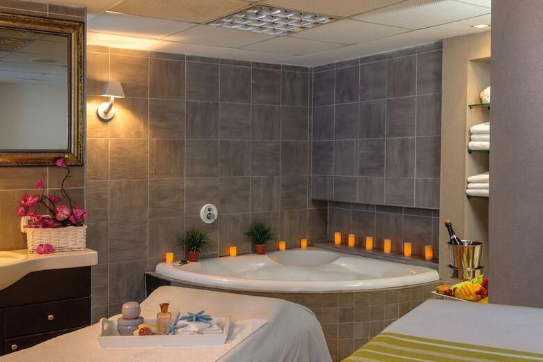 Le Meridien Dead Sea Hotel