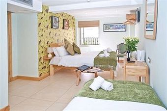 Albergue Eyre Square Townhouse