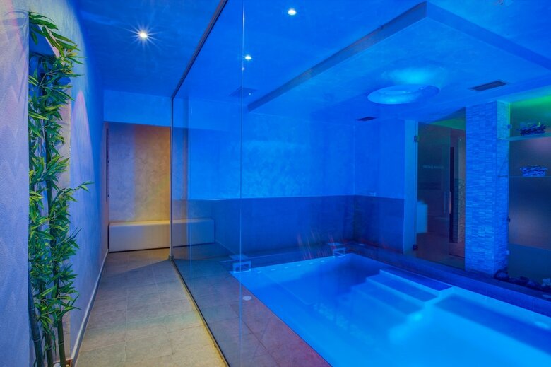 Hotel Ferretti Beach