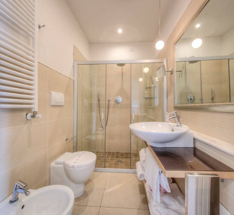 Hotel Ferretti Beach