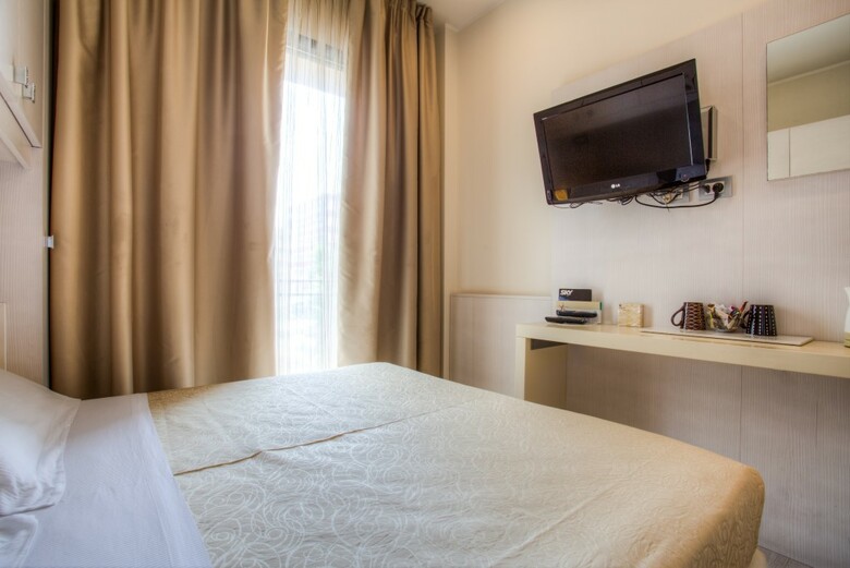 Hotel Ferretti Beach