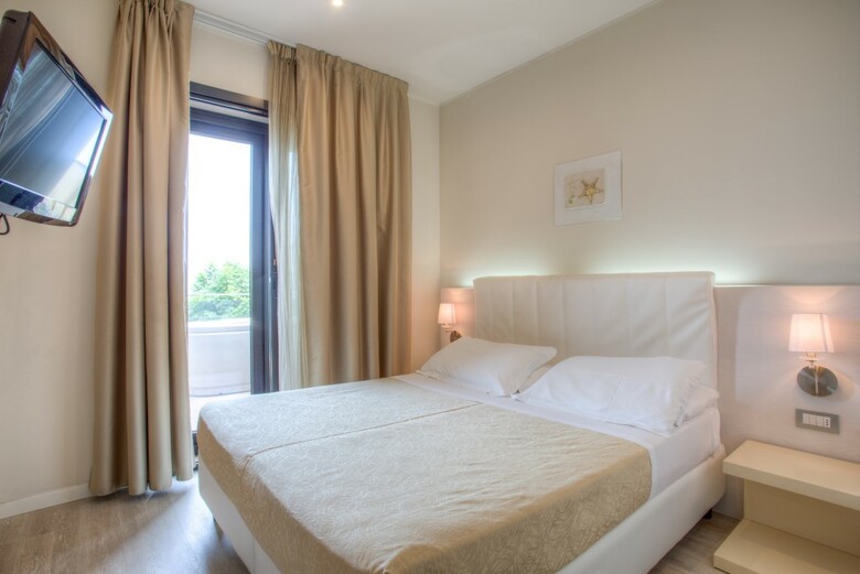 Hotel Ferretti Beach