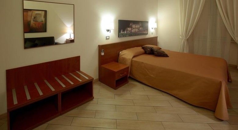 Hotel Rental In Rome 2000