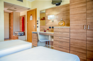 Domidea Hotel