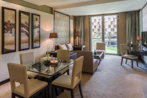 Hotel Al Faisaliah Suites