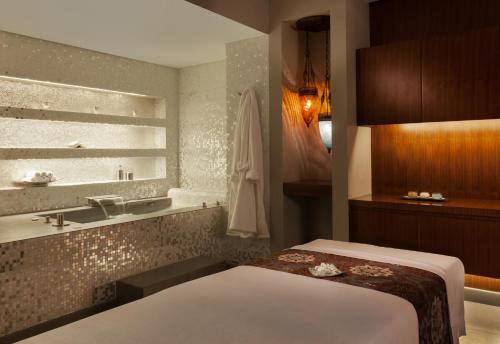 Hotel Al Faisaliah Suites