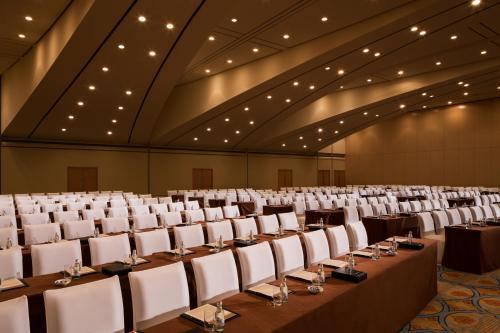 Hotel Al Faisaliah Suites