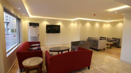 Marsa Al Hamra Hotel Apartments