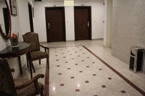 Lazourd Palace Hotel Apartments