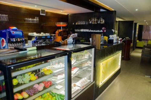 Lazourd Palace Hotel Apartments