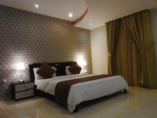 Gold Inn Hotel
