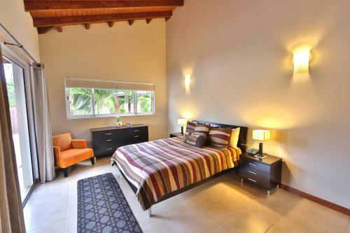 Costa Esmeralda Village
