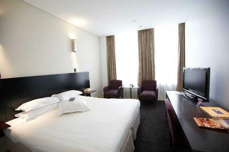 Hotel Causeway