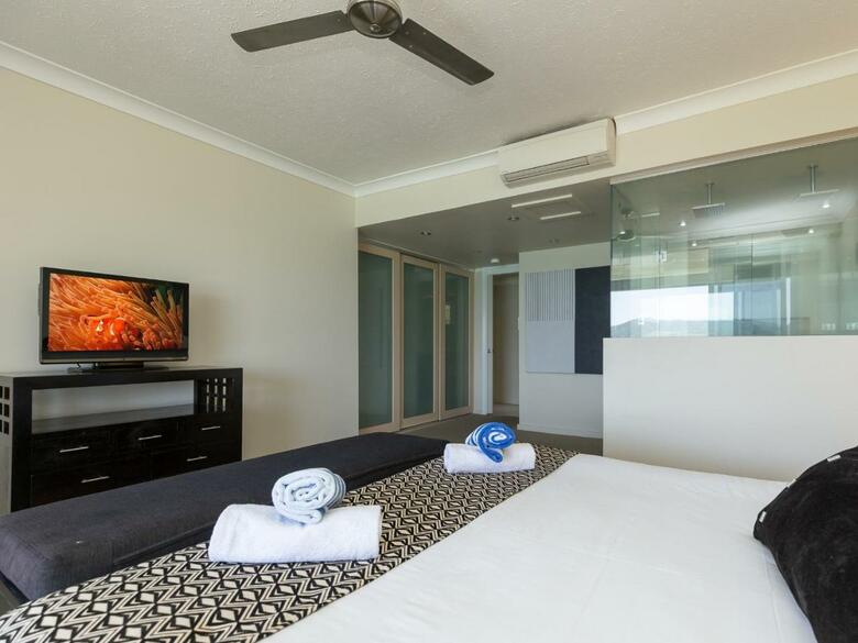 Fully Renovated Frangipani Beach Front Apartments