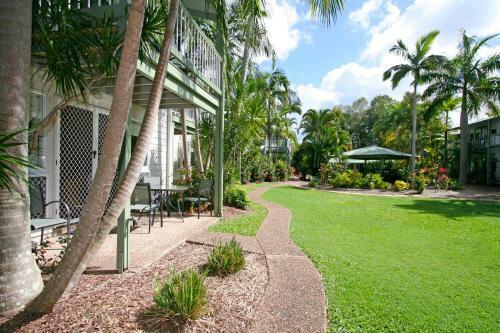 Hotel Coral Beach Noosa Resort