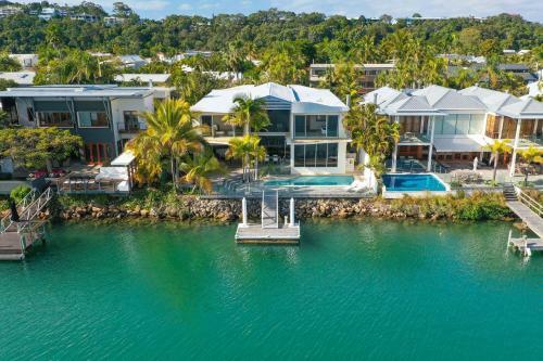 38 Noosa Parade - Absolute Waterfront Property