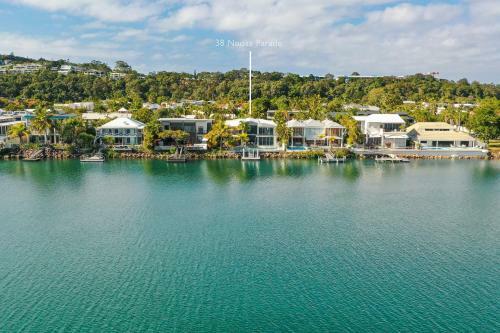 38 Noosa Parade - Absolute Waterfront Property