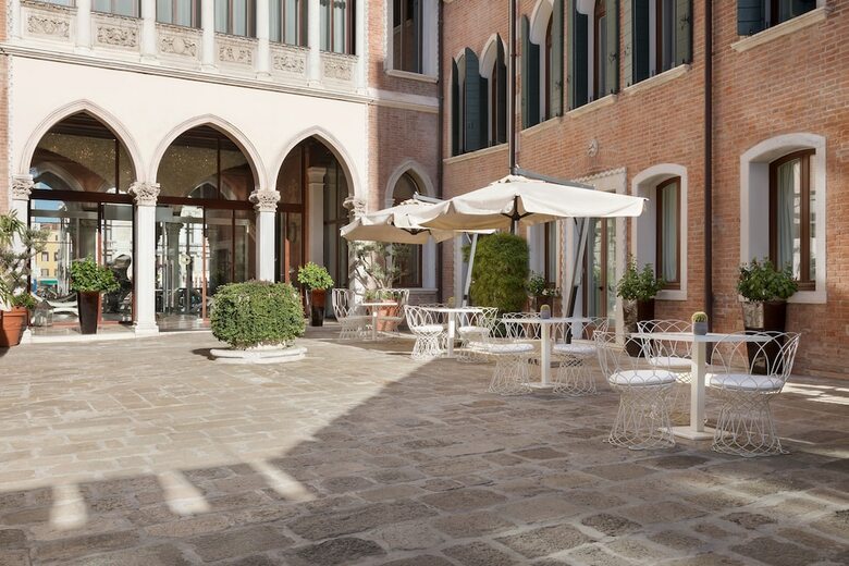 Hotel Sina Centurion Palace