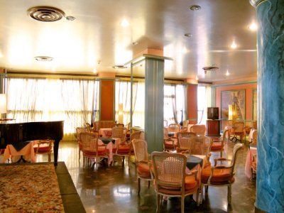Hotel Russott