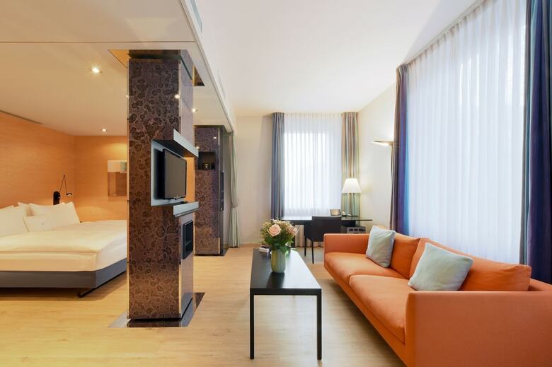 Hotel Gl�rnischhof