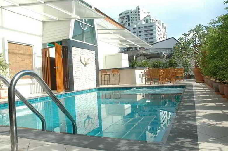 Hotel The Royal Ivory Nana 4