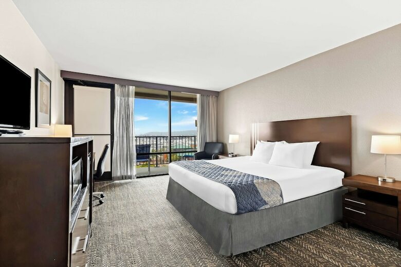 Best Western-yacht Harbor Hotel