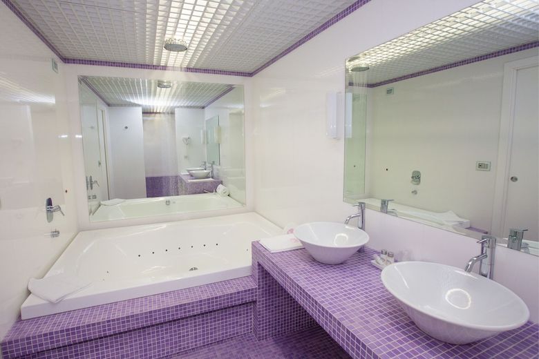 Link Hotel