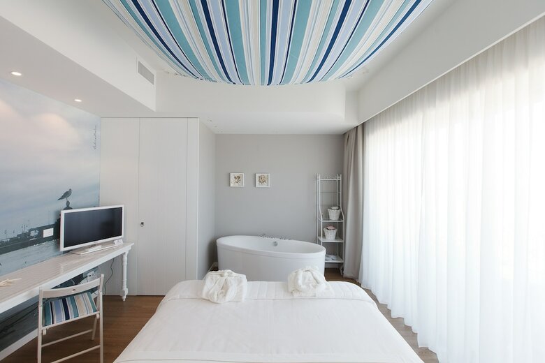 Luxor Beach Boutique Hotel Cattolica