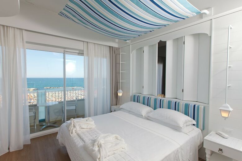 Luxor Beach Boutique Hotel Cattolica