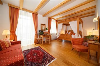 Sporthotel Tyrol & Wellness