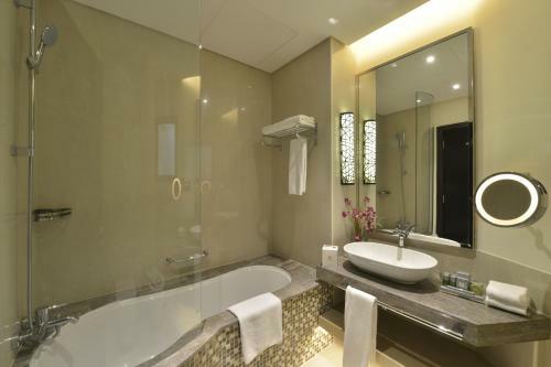 Gulf Hotel Bahrain Convention & Spa