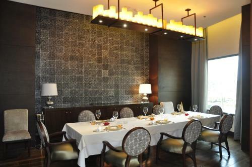 Gulf Hotel Bahrain Convention & Spa