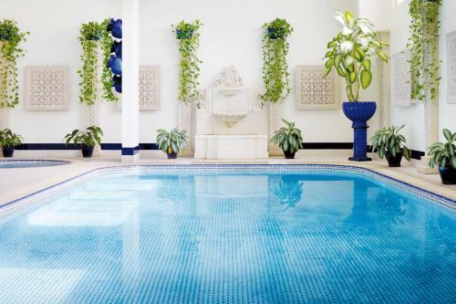 Al Safir Hotel & Tower