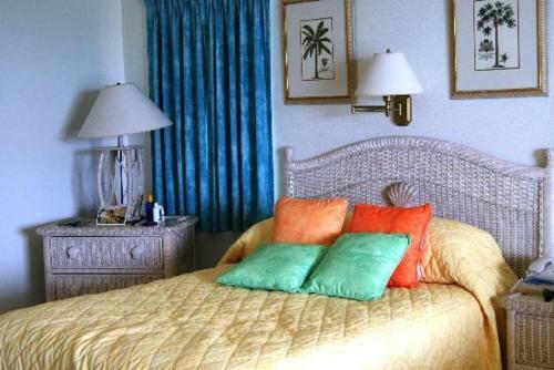 Hotel Coral Sands Beach Resort