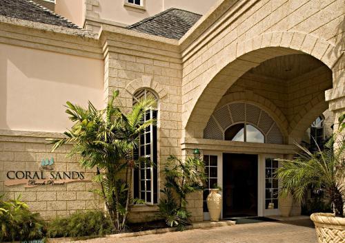 Hotel Coral Sands Beach Resort