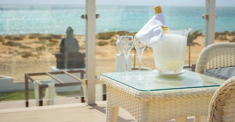 Hotel Livvo Budha Beach