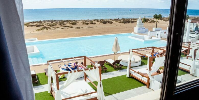 Hotel Livvo Budha Beach