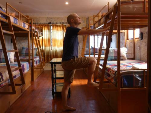 Hostal Pich Guesthouse