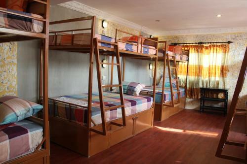 Hostal Pich Guesthouse