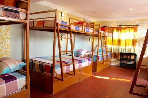 Hostal Pich Guesthouse