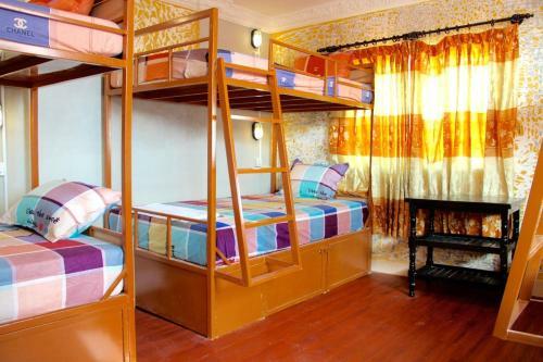 Hostal Pich Guesthouse