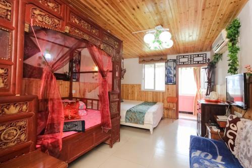 Wuzhen Spring Family Inn