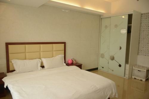E-joy Apartment Hotel