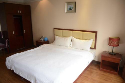 E-joy Apartment Hotel