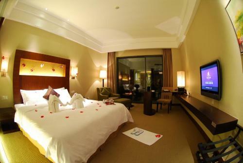 Hotel Golden Bay Resort