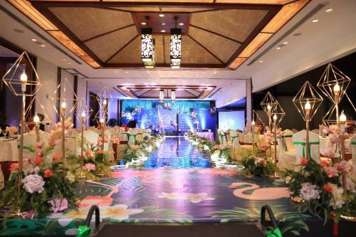 Hotel Golden Bay Resort