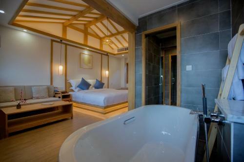 Jianshe Inn