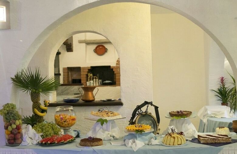 Hotel Cala Di Mola