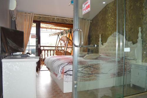 Hostal Lqj Riverside Guest House