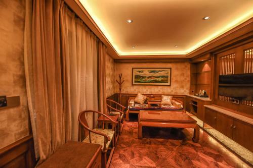Albergue Nan Ka Ming Dian Hotel